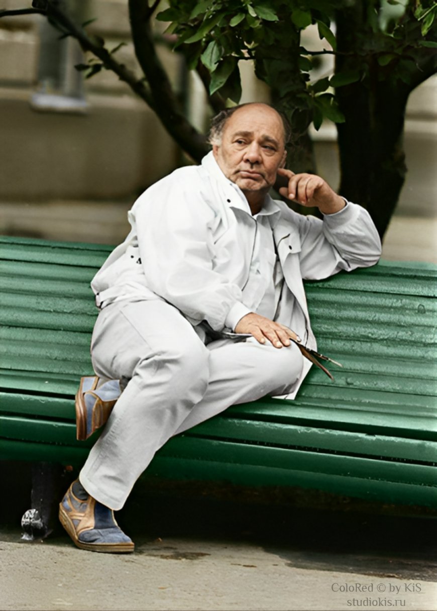 Евгений Леонов